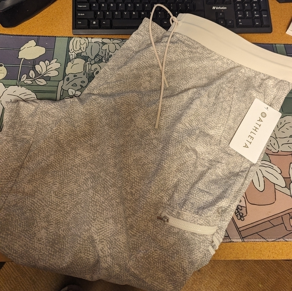 NWT Athleta Venture Printed Pant Plus Size 22